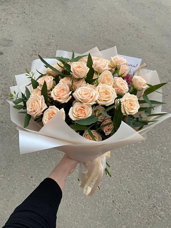 Букет Кремовые розы Латте в Пижме